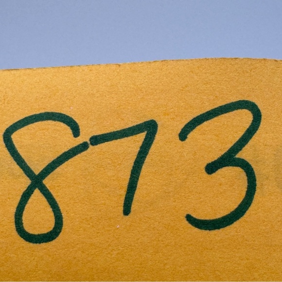 Vintage Style Gold Tone Turquoise Look Howlite Oval Pendant Necklace 17.5” - Picture 5 of 5